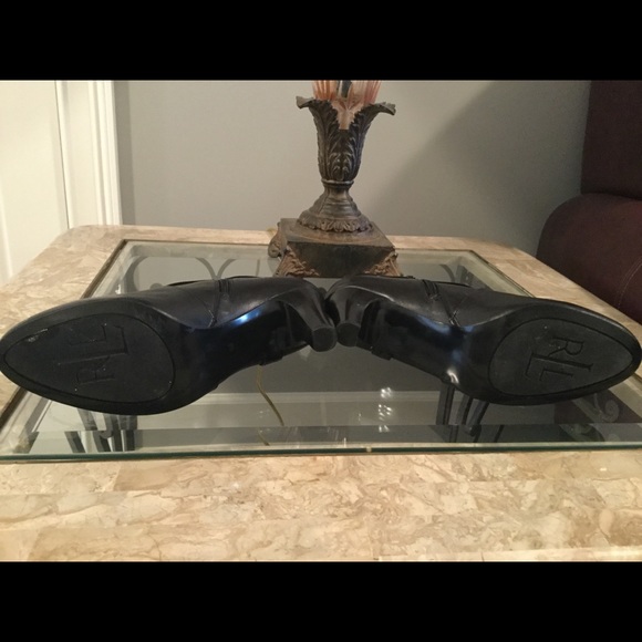 Black leather booties - Picture 3 of 4